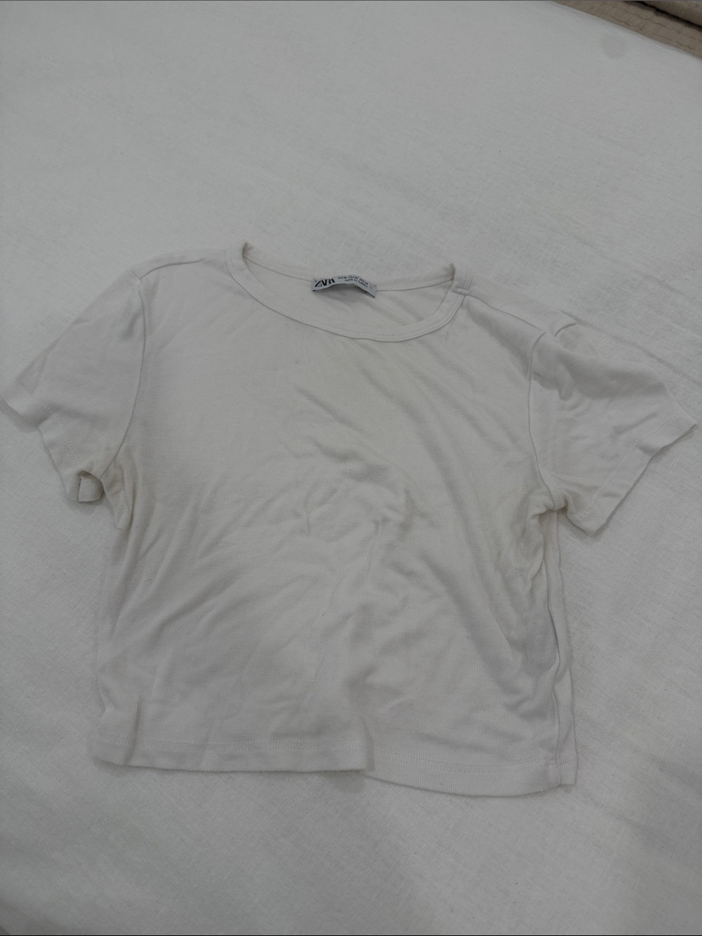 Zara White Crewneck Crop Short Sleeve Tee
